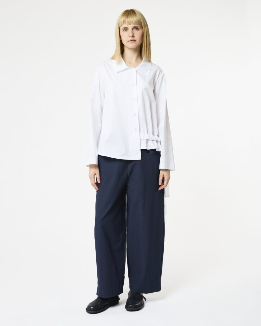 camicia con laccio