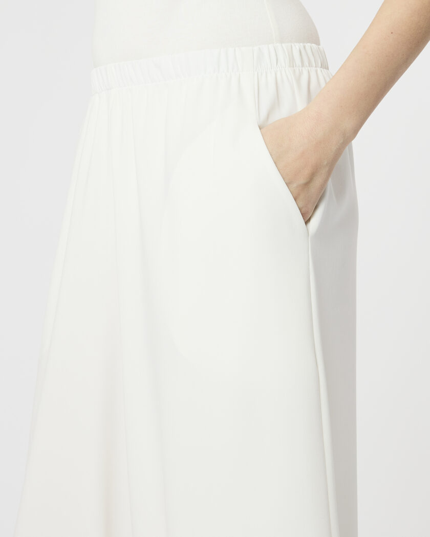 pantalone con polso dietro - immagine 4