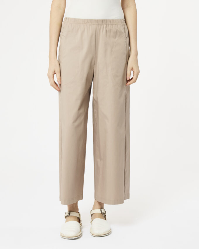 pantalone dritto con tasca tonda