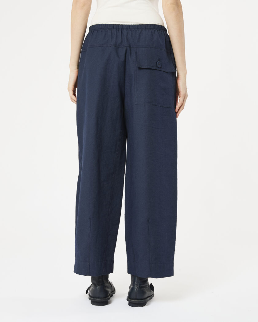 pantalone con tasca dietro - immagine 3