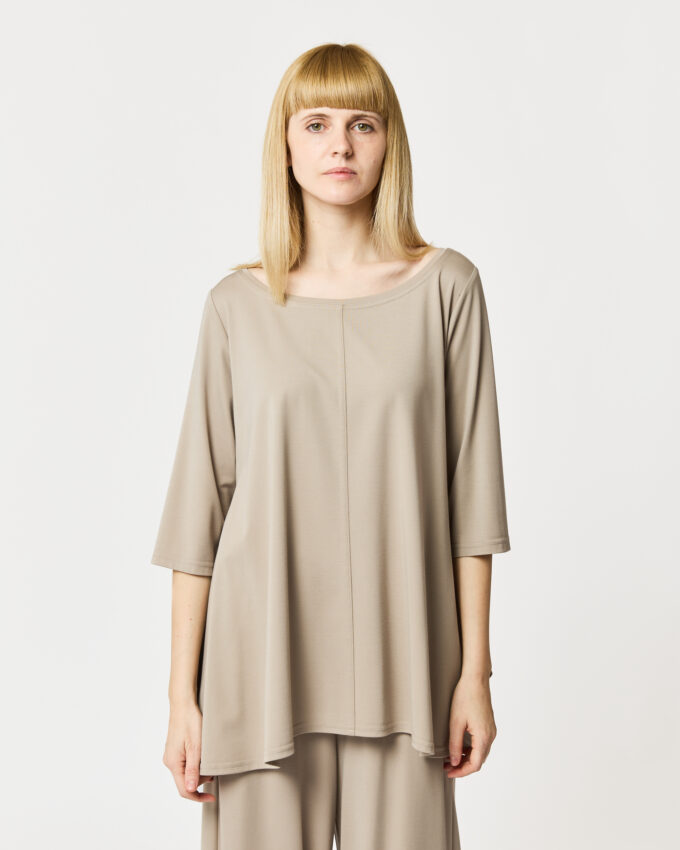 maglia con spacchi fianchi